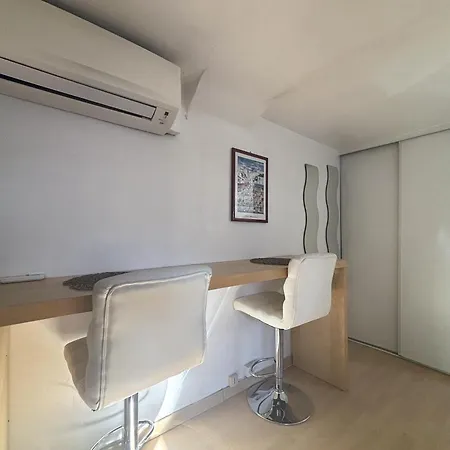 Zone Pietonne - Wifi, Ac, 2 Pers Apartmán *
