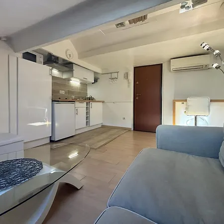 Zone Pietonne - Wifi, Ac, 2 Pers * Nice
